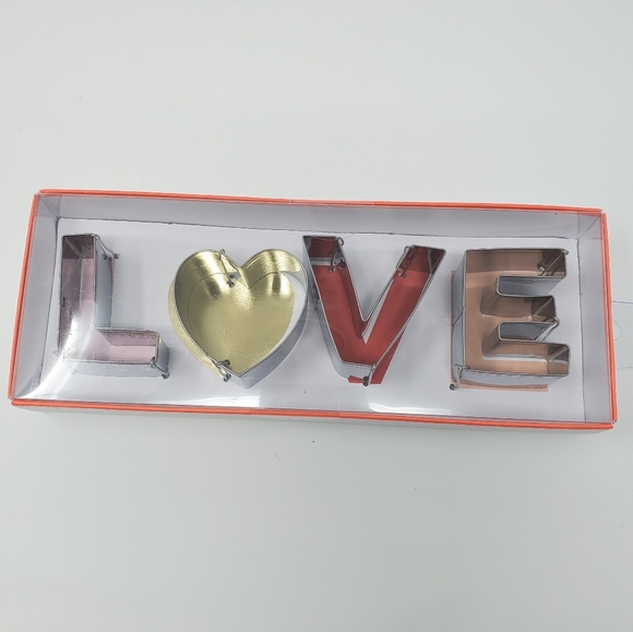 Meri Meri "LOVE" Metal Cookie Cutter - Picture 1 of 3